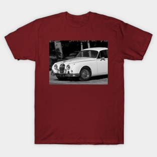 Vintage car an atmosphere of yesteryear 12 (n&b)(t) by Olao-Olavia / Okaio Créations by PANASONIC fz 200 T-Shirt